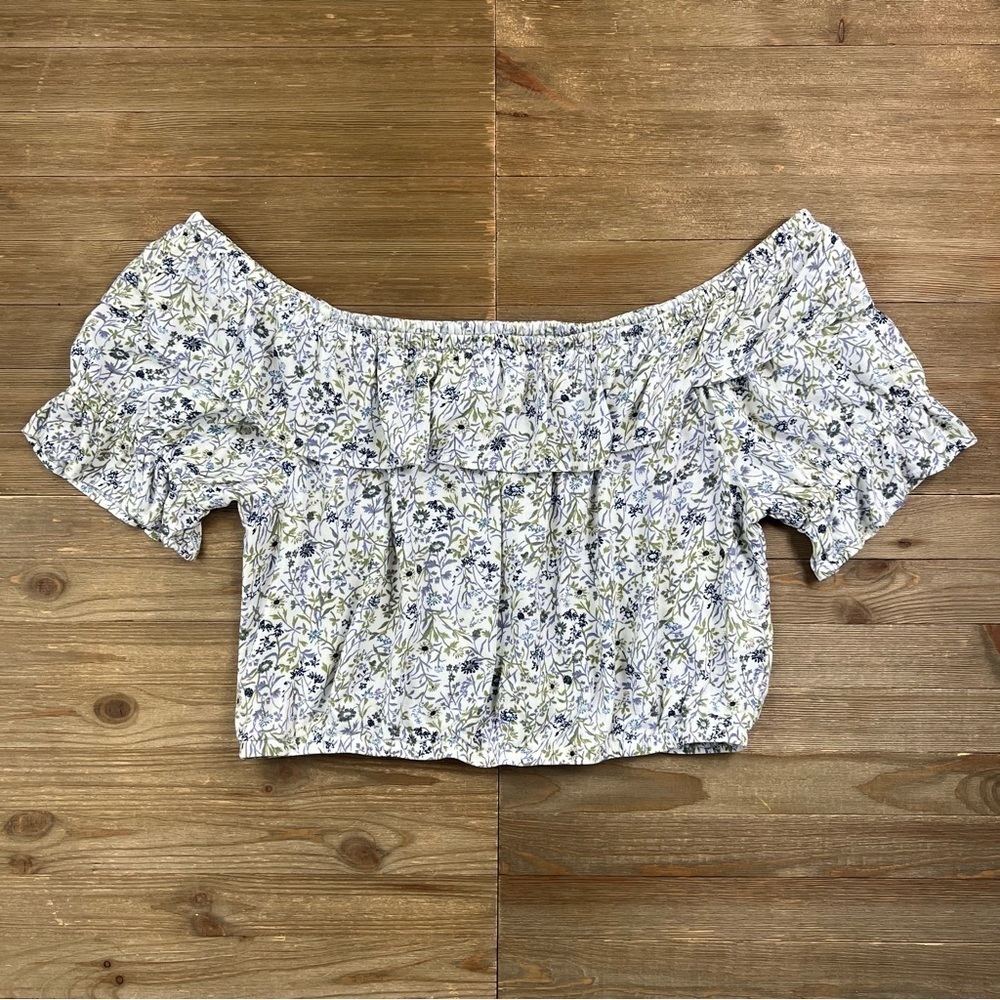AE Floral Bubble Hem Crop Top